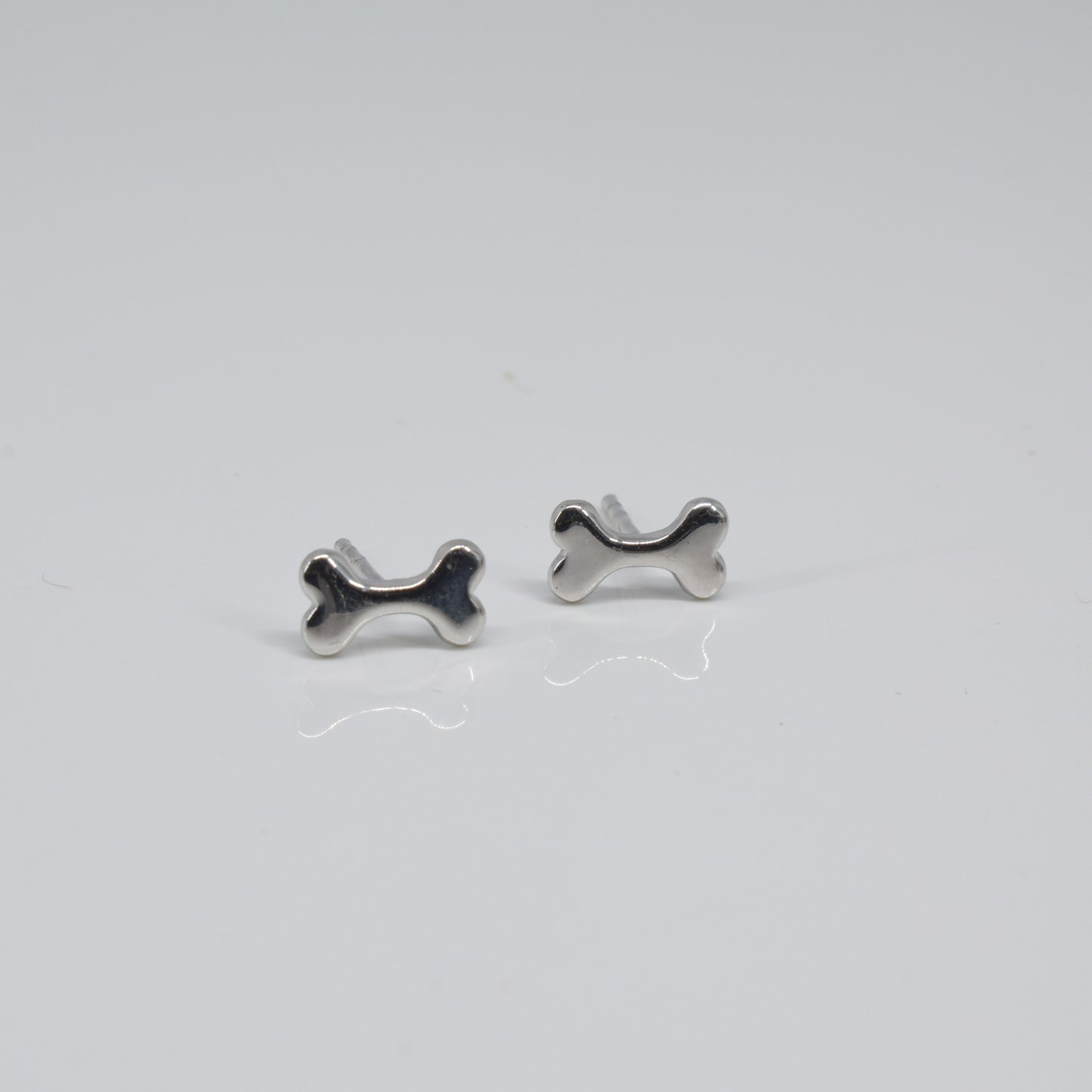bone Ear Studs - Pixi daisy