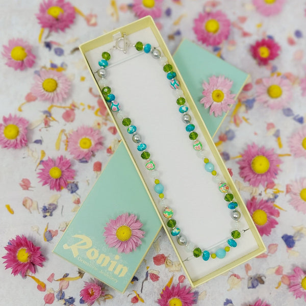 Happy necklace from Pixi Daisy