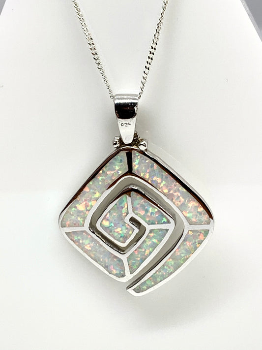 White Opal Swirl from Pixi Daisy